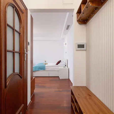 Krupnicza Family With Ac Quiet Old Town By Renters Apartman *