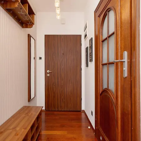 Daire Krupnicza Family With Ac Quiet Old Town By Renters *