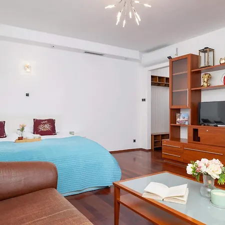 Krupnicza With Ac Next To Old Town By Renters Kraków